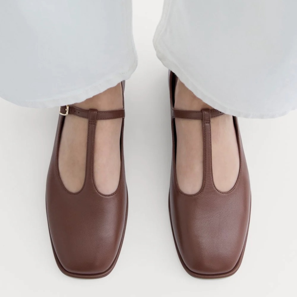 Everlane The Leather T-Strap Flat Rum Brown Leather 8